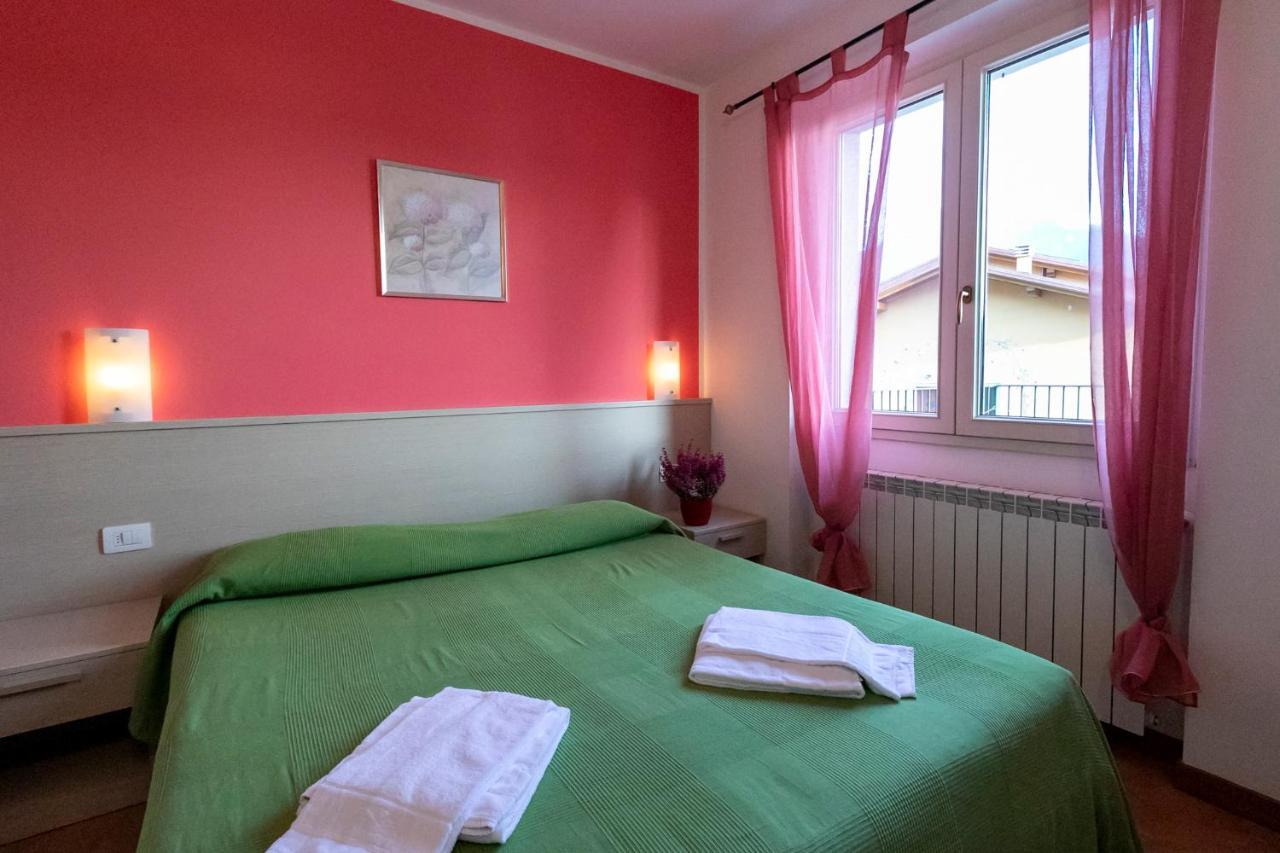 La Collina Degli Ulivi Apartamento Vercana Exterior foto