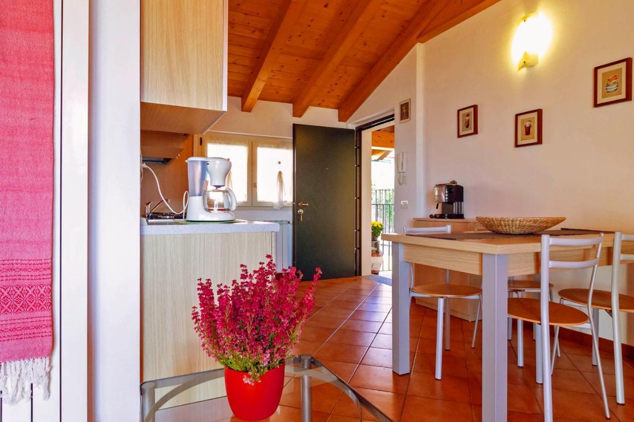 La Collina Degli Ulivi Apartamento Vercana Exterior foto